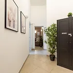 Residenza Piazza Di Spagna * ローマ